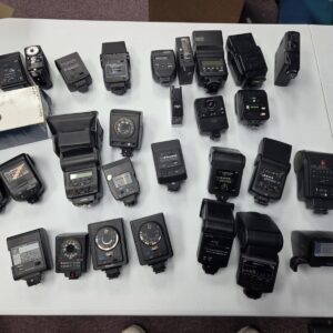 Lot of 29 Mixed Lot of Canon Vivitar Promatic Contax Minolta Sunpak Flashes