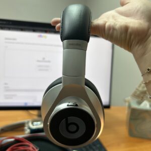 Beats by Dr. Dre Beats Executive Headphones 3.5mm Silver/Black/Red Case - Works