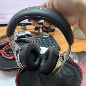 Beats by Dr. Dre Beats Executive Headphones 3.5mm Silver/Black/Red Case - Works