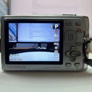 Olympus Stylus Tough-6020 14.0MP Digital Camera Blue - TESTED & Working