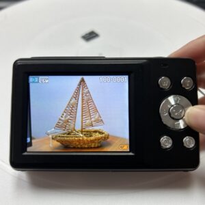 DC403 Digital Camera Compact 1080P 44.0MP Black Digicam y2k - Tested & Working